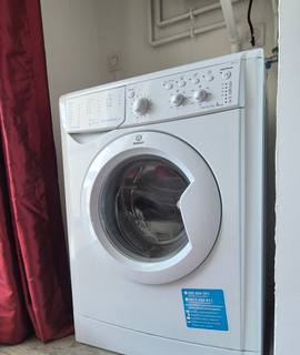 Electroménager machine à laver Indesit