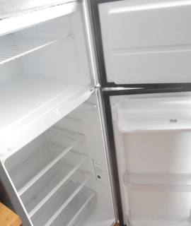 Electroménager un réfregirateur.