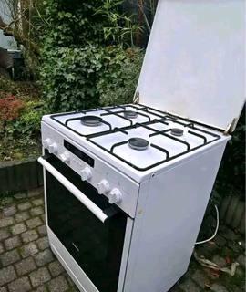 Electroménager je donne cette cuisinière