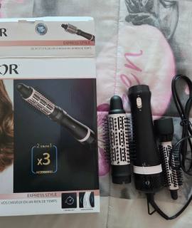 Electroménager fer à boucler + brosse soufflante