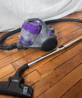 Electroménager aspirateur Proline sans sac avec câble