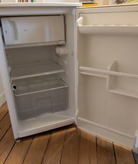 Electroménager un petit réfrigérateur