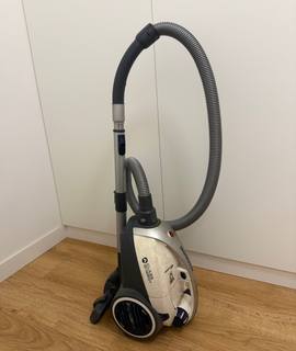 Electroménager aspirateur Hoover à fil