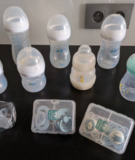 Equipements pour Bébé, Enfants, Puériculture biberons et sucettes