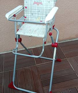 Equipements pour Bébé, Enfants, Puériculture chaise de bébé ( sans la tablette )