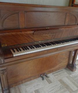 Instruments de musique piano droit