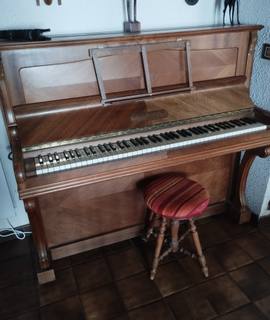 Instruments de musique piano droit