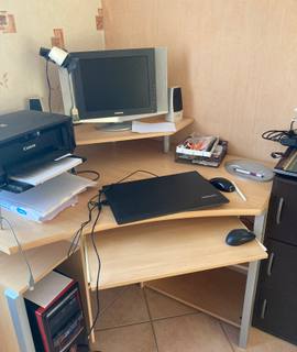 Informatique bureau bois clair à poser en angle