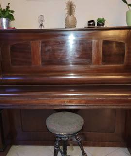 Instruments de musique Piano droit cadre metallique