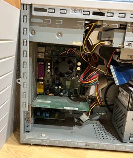 Informatique vieux pc Packard Bell ( 2000 ) sans disque dur