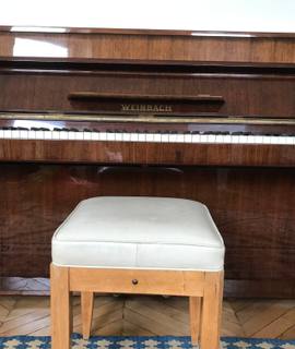 Instruments de musique upiano droit