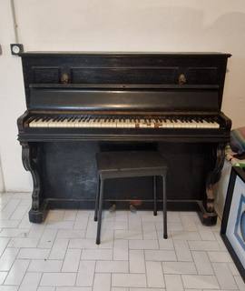 Instruments de musique piano droit