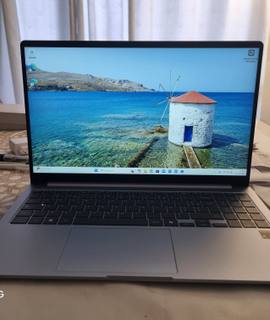 Informatique jE donne samsung e book quasi neuf juste pour fille (offre limitee a 2 jours)