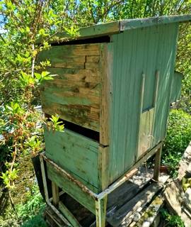 Jardinage poulailler pour 4 poules maxi