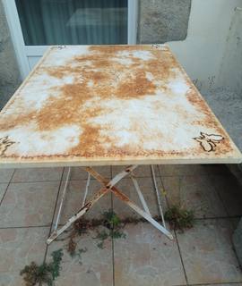 Jardinage table jardin et 4 chaises en fer à repeindre