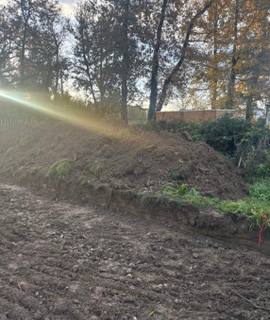 Jardinage 80 tonnes de terre végétale à récupérer – Le Fauga (31410)