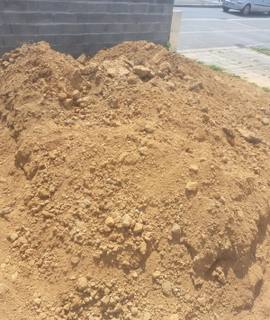 Jardinage terre végétale