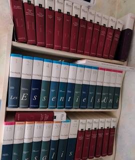 Livres-Revues les essentiels d'universalis