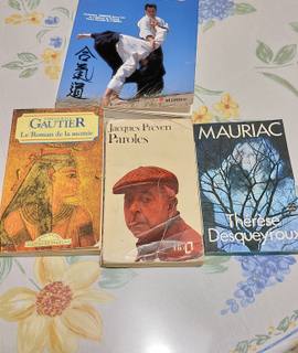 Livres-Revues livres et revues a donner