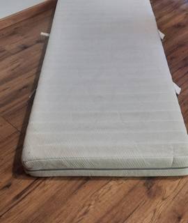Literie sommiers à lattes + matelas