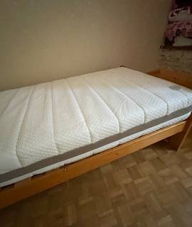 Literie 3 matelas d'une personne 90x200cm état neuf