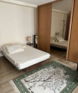 Literie canapé cliclac très bon état matelas 140