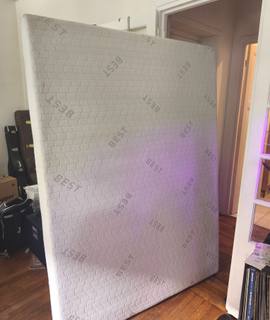 Literie sommier en très bon état