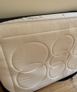 Literie matelas 140x200 vers Bastille.