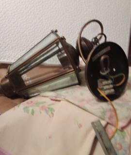 Literie 1matelas et différents accessoires