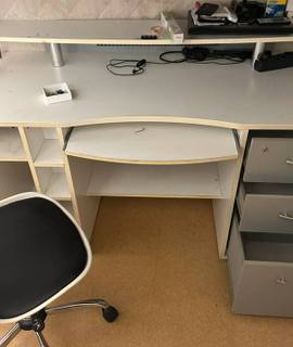 Meubles bureau h 93 cm largeur 67 cm longueur 150cm avec chaise à venir démonter e