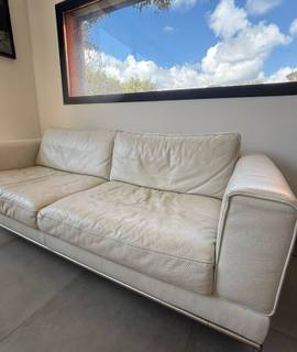 Meubles 2 canapés IKEA cuir blanc