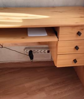 Meubles bureau et chaise ergonomique