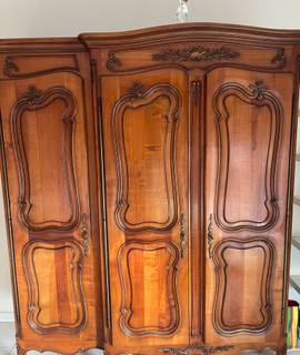 Meubles armoire d’epoque