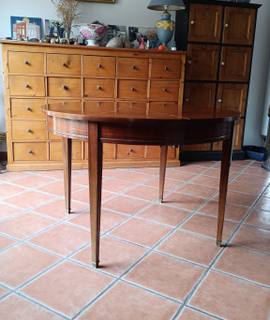 Meubles table ancienne ronde en acajou extensible