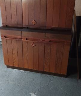 Meubles meuble en bois brun