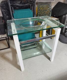 Meubles lavabo en verre teinté et son meuble support en bois