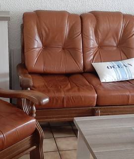 Meubles canapé cuir veritable sur chassis en chêne