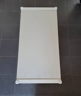 Meubles table