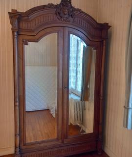 Meubles aRMOIRE  penderie en très bon état