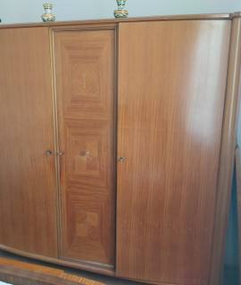 Meubles grande armoire