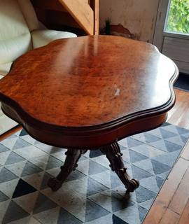 Meubles table Violon