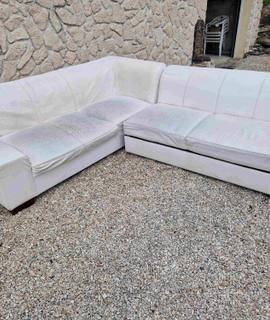 Meubles cANAPE D’ANGLE CONVERTIBLE BLANC, état d’usage, Fismes