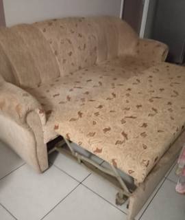 Meubles deux canapés et un fauteuil