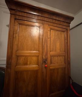 Meubles armoires début 19e, canapé, fauteuil, commode, horloge