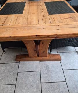 Meubles je fais donc d'une grande table en bois massif  180 longueur 90 largeur  assez c