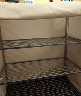 Meubles étagère légère en métal recouverte tissus