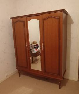 Meubles penderie bois