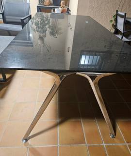 Meubles table salle a manger ou de bureau