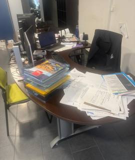 Meubles bureau professionnel en forme de L