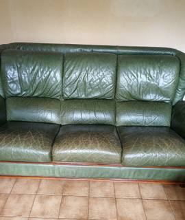 Meubles canape cuir vert 3 places+2 fauteuils